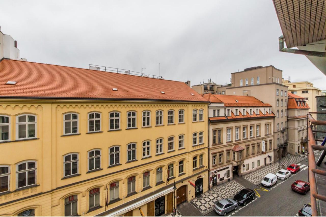 Cosy Flat In The Heart Of Prague Apartment Екстериор снимка